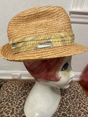 Tommy Bahama men's women's fedora straw hat with silkish band & pin